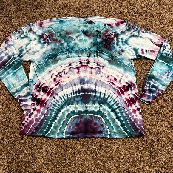 Handmade Tie Dyed Long Sleeve Shirt - Picture 6 of 10
